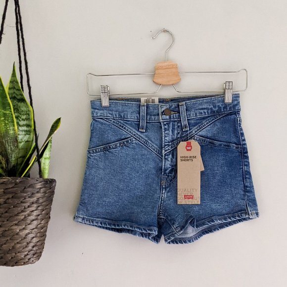 Levi's Pants - New Levi's High-Rise Stretchy Blue Denim Shorts Size 24